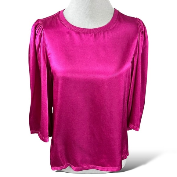 Nation Ltd Donna Bell Sleeve Top in Miss Magenta Size XS Satin Shiny Valentines - Picture 11 of 17